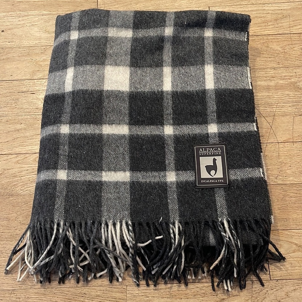 Alpaca Superfine Incalpaca TPX Fringed plaid Throw black grey